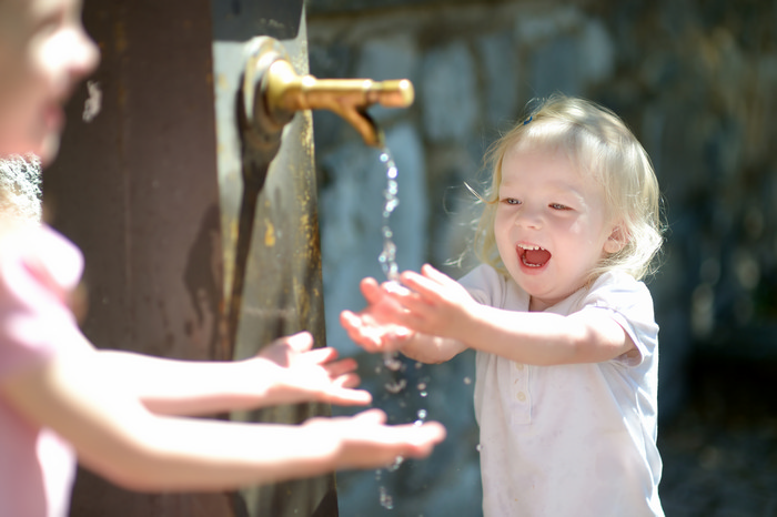 children shutterstock_207824281_Италия.jpg